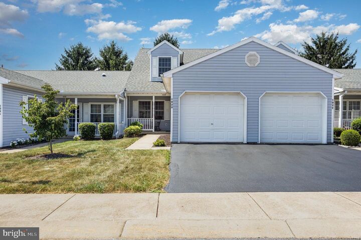 1029 Village Way  York PA 17404 photo