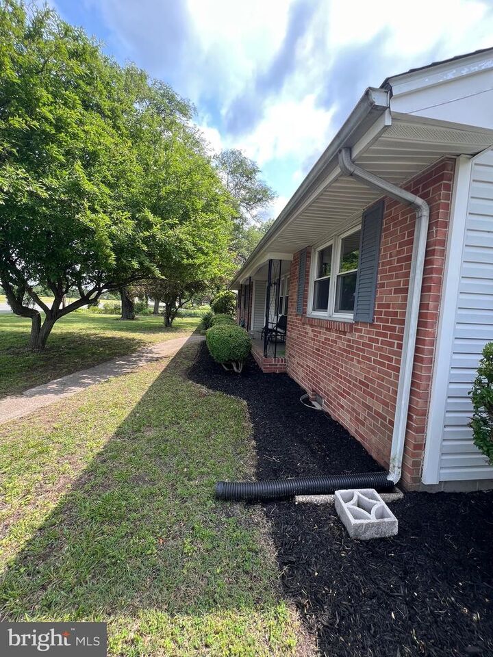 Property Photo: 407 Beaglin Park Drive MD 21804