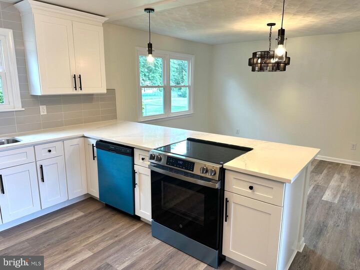 Property Photo:  909 E Coover Street  PA 17055 