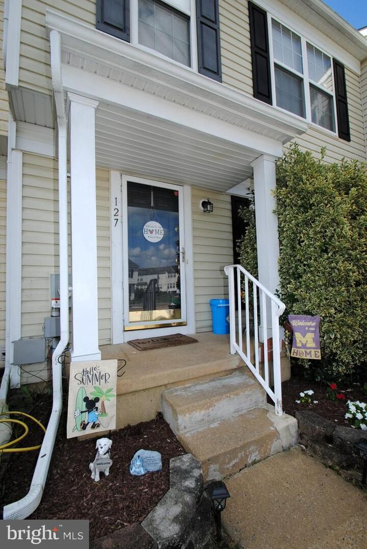 Property Photo: 127 Darling Street DE 19702