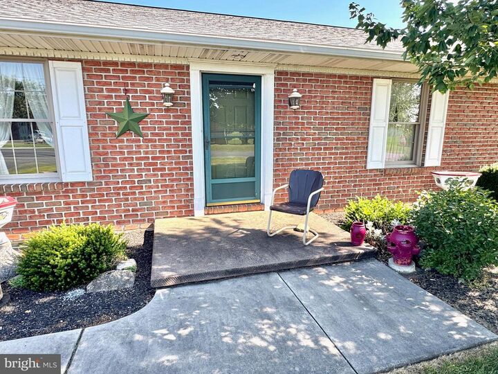 Property Photo:  28 Rehrersburg Road  PA 17087 