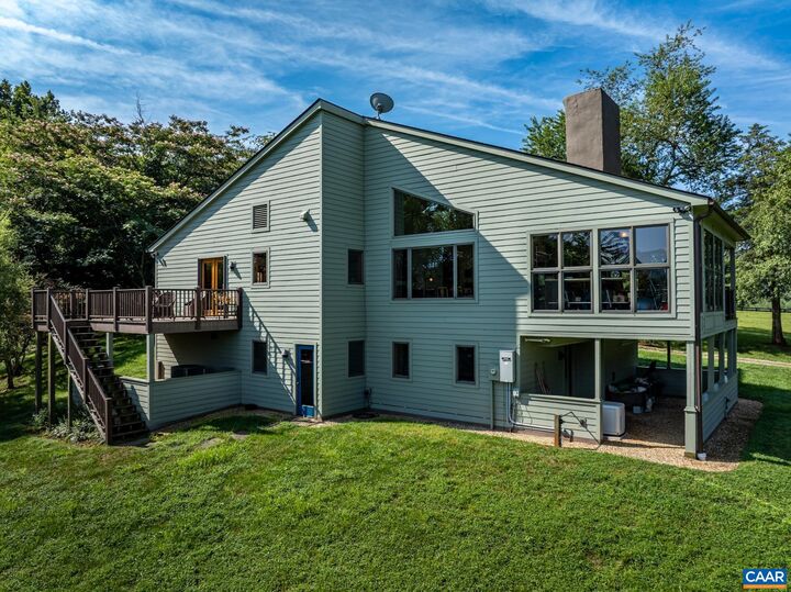 Property Photo:  456 Roberts Mountain Rd  VA 22938 