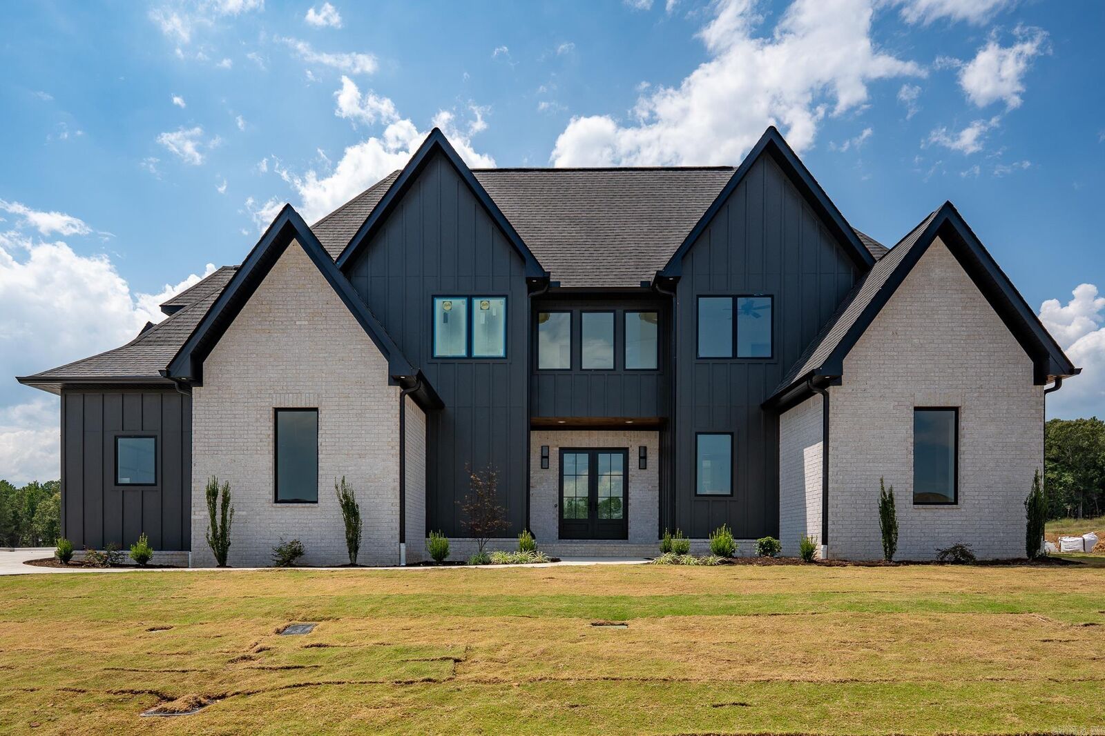 Property Photo:  1635 Southwinds Drive  AR 72034 