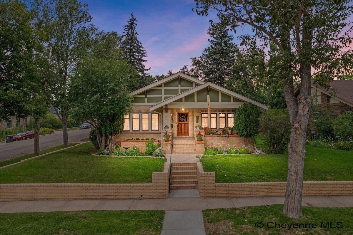 Property Photo:  502 E 24th St  WY 82001 