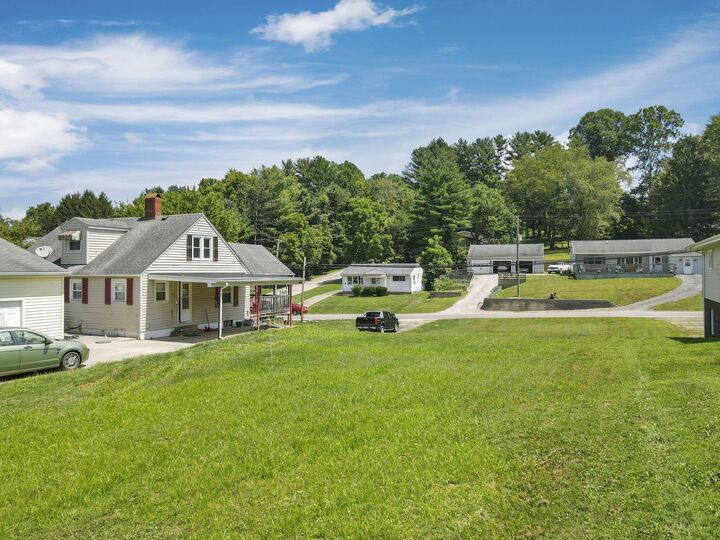 Property Photo: 875 Walhonding Avenue OH 43138