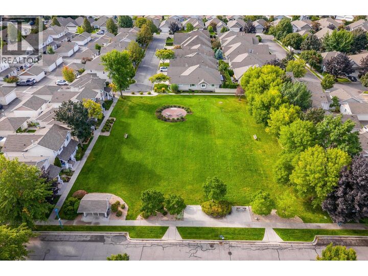 Photo de la propriété:  665 Cook Road 351  BC V1W 4T4 