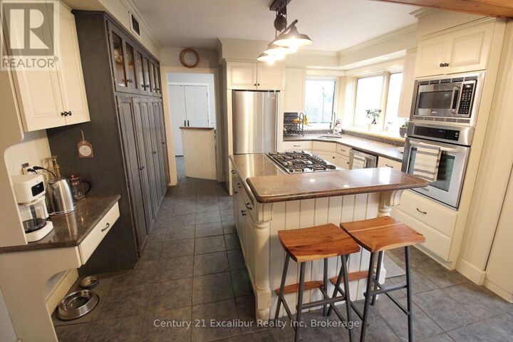 Property Photo: 7811 Wellington Road 22 ON N1H 6J2