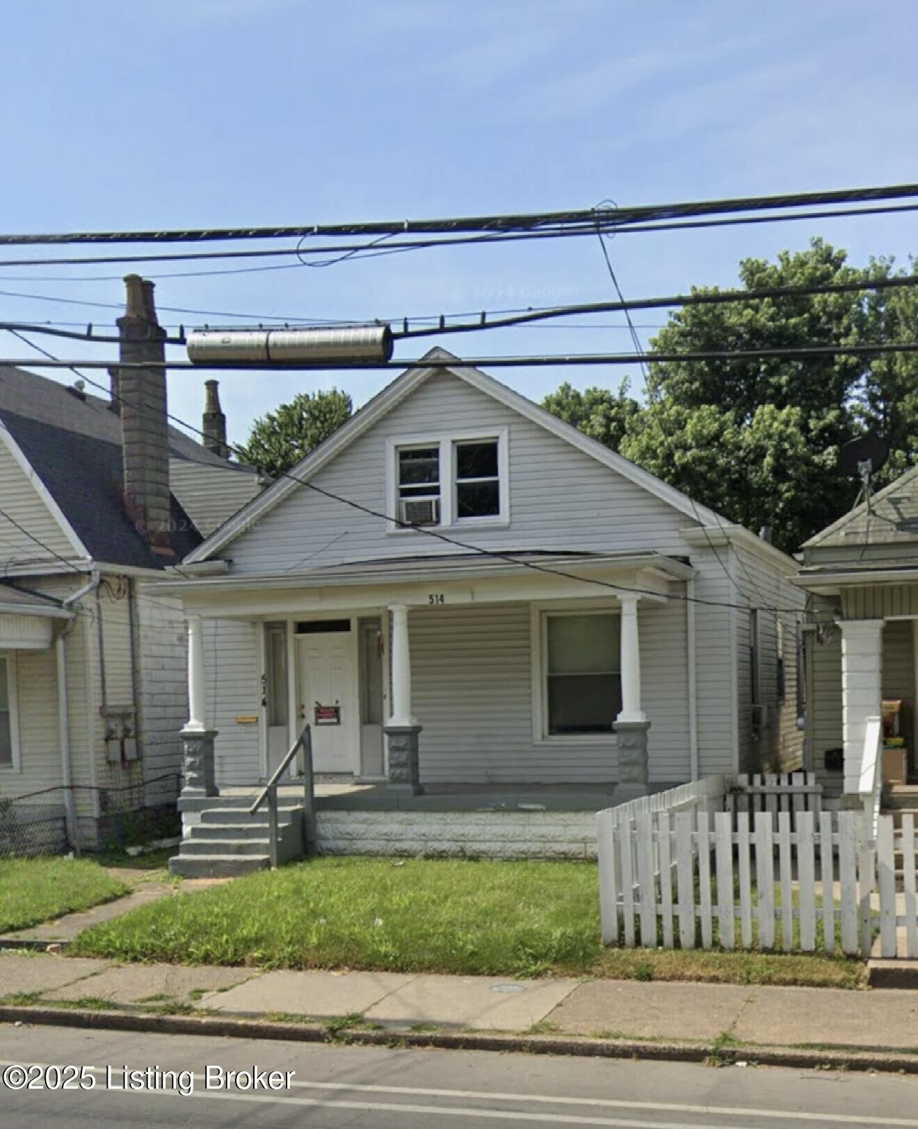 Property Photo:  514 Winkler Ave  KY 40208 