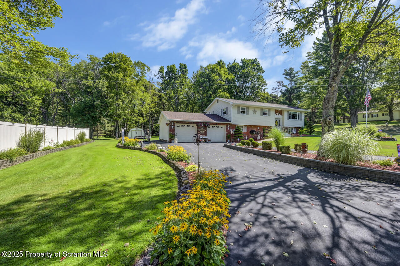 Property Photo:  143 Beech Road  PA 18444 