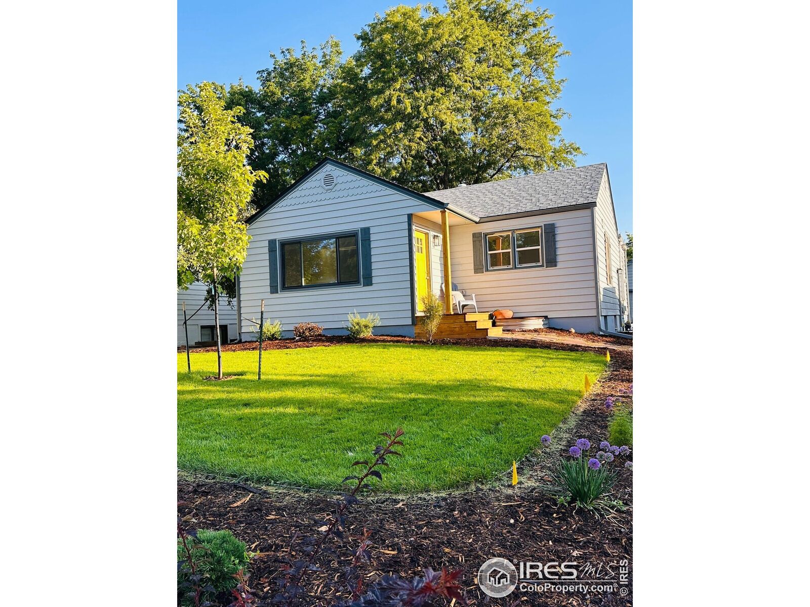 Property Photo:  1306 Longs Peak Ave  CO 80501 