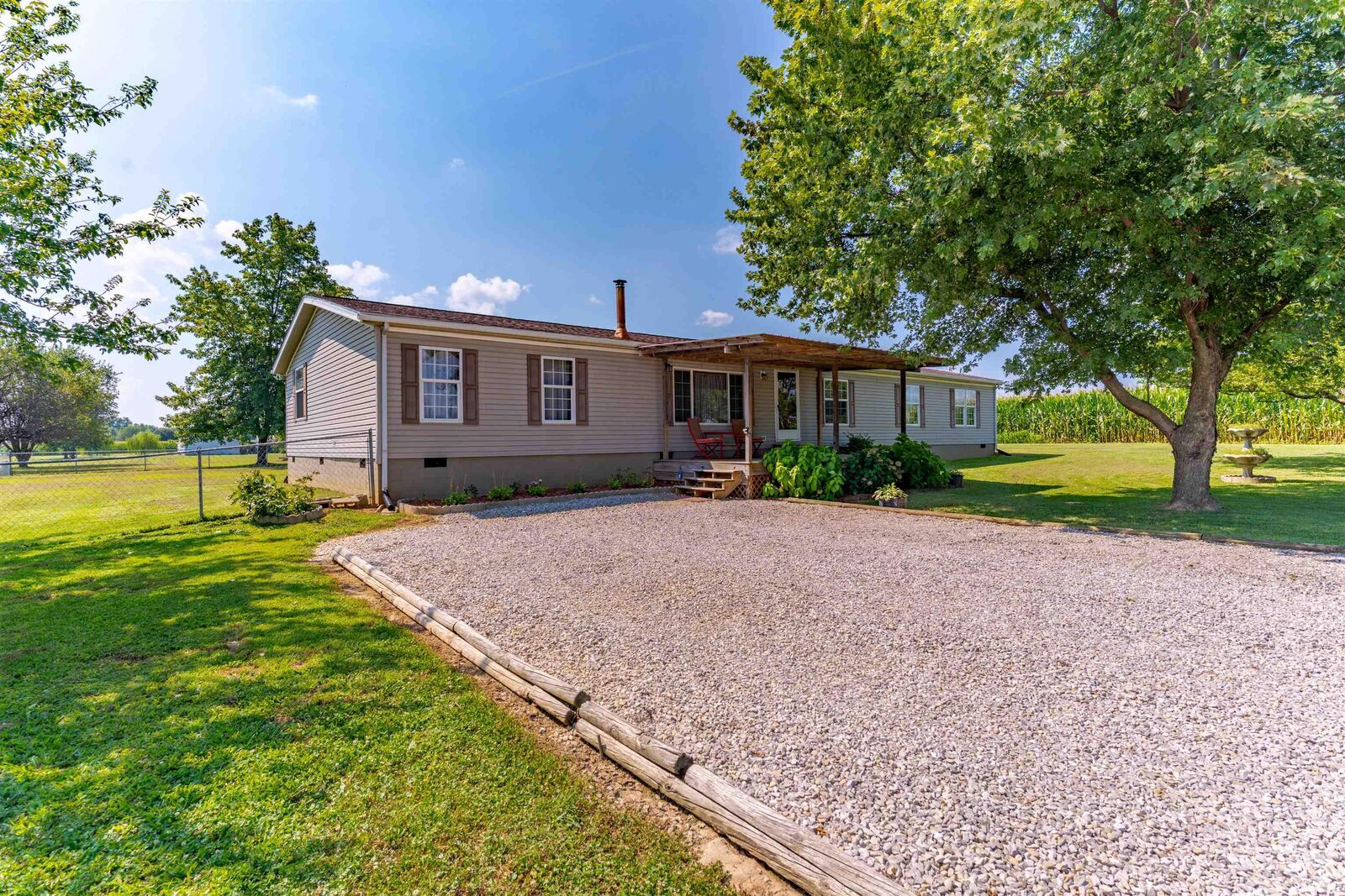 Property Photo:  1022 N County Road 800 W Road  IN 47634 