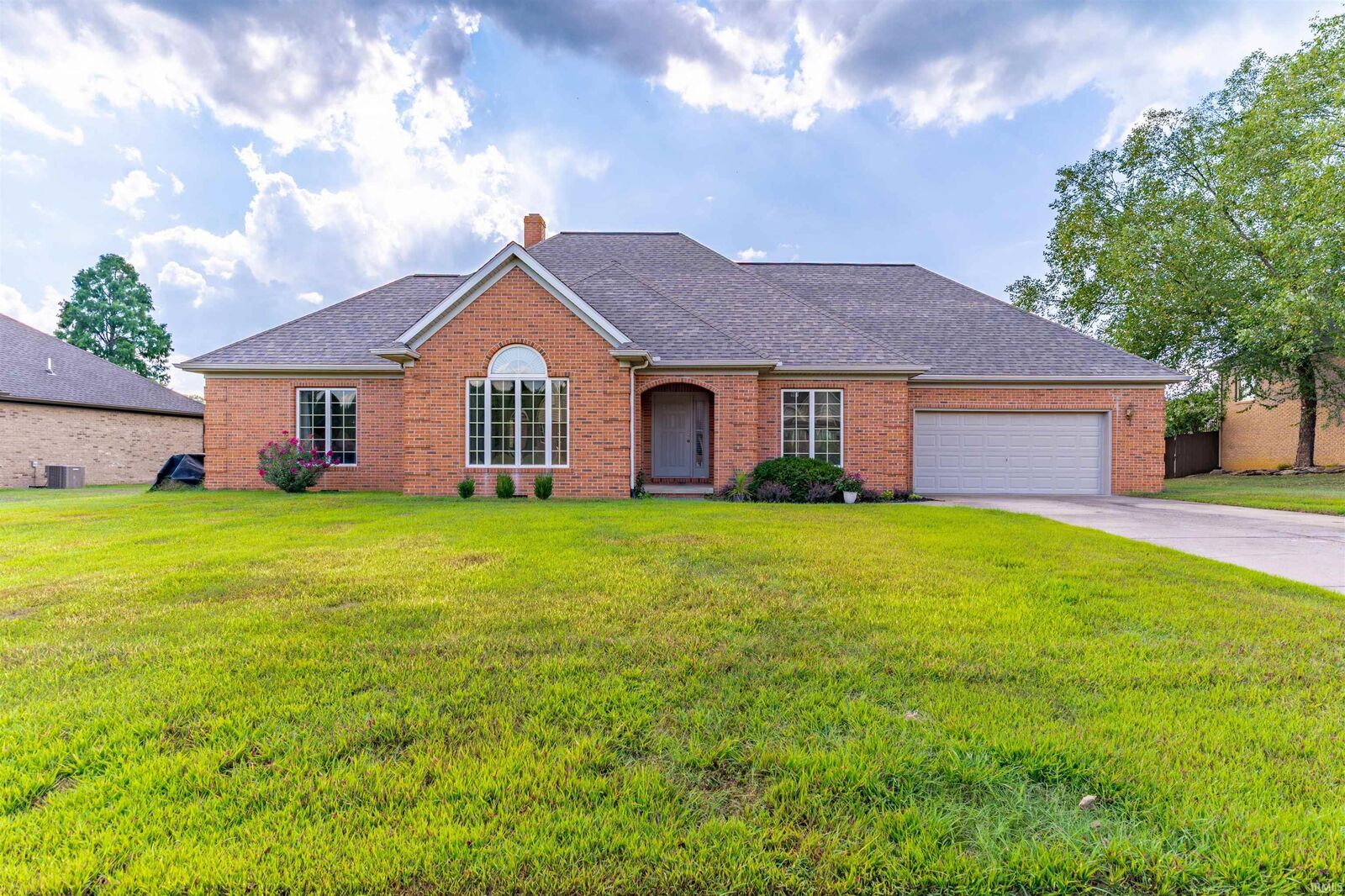 Property Photo:  10108 Brookcrest Drive  IN 47711 