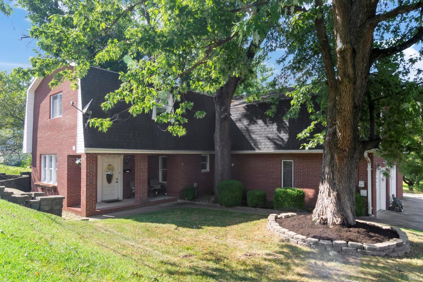 Property Photo: 2661 W Maryland Street IN 47712