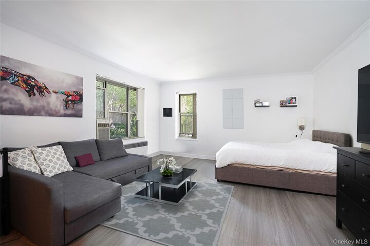 113-14 72nd Road 1J  Forest Hills NY 11375 photo