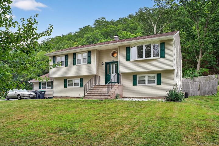 Property Photo:  100 Birchwood Drive  NY 10930 