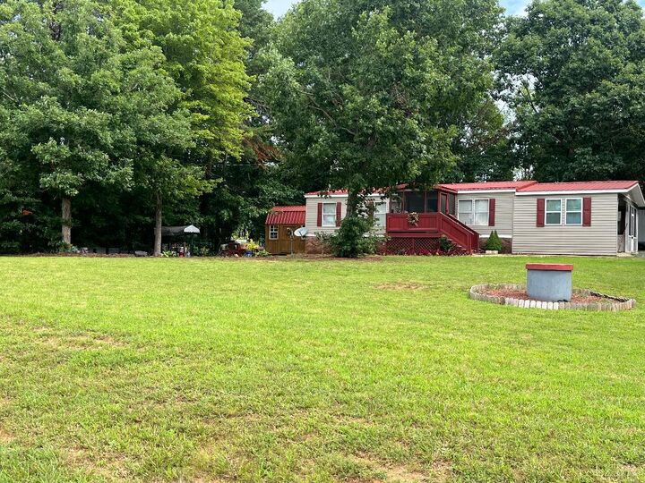 Property Photo: 2612 Bacon School Road VA 23967