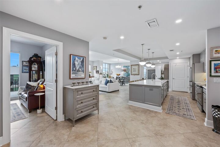 Property Photo:  1227 E Madison Street 805N  FL 33602