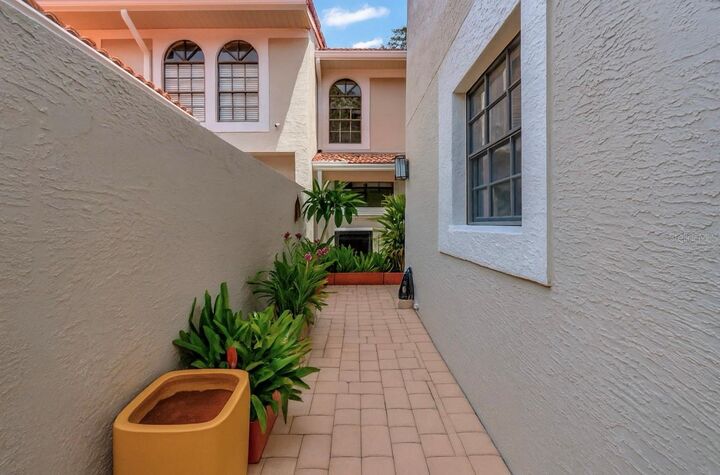 Property Photo:  7913 Bayside View Drive  FL 32819 