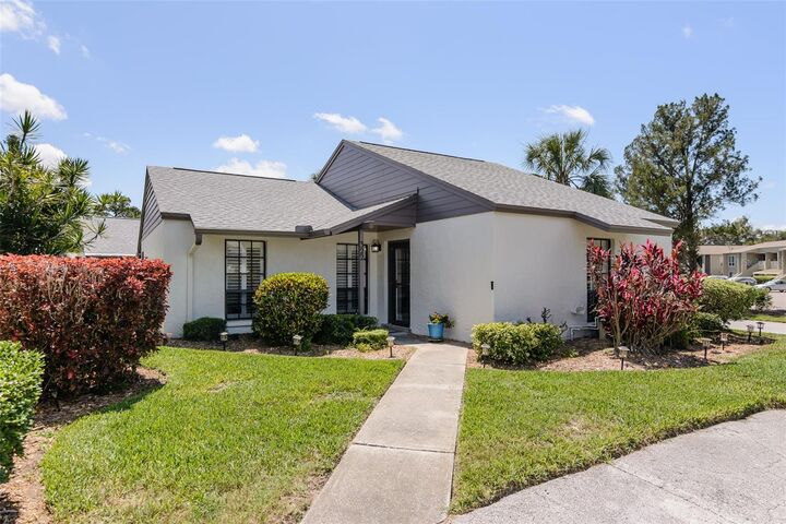 322 Windrush Loop 22  Tarpon Springs FL 34689 photo