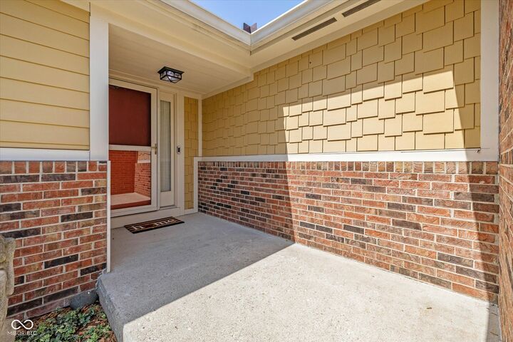 Property Photo:  7813 Ashton Lane  IN 46038 