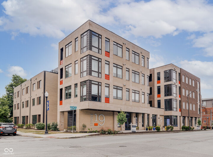 319 E 16th Street 402  Indianapolis IN 46202 photo
