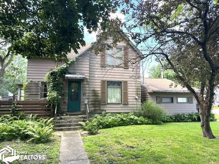 Property Photo:  415 N Shore Drive  IA 50428 