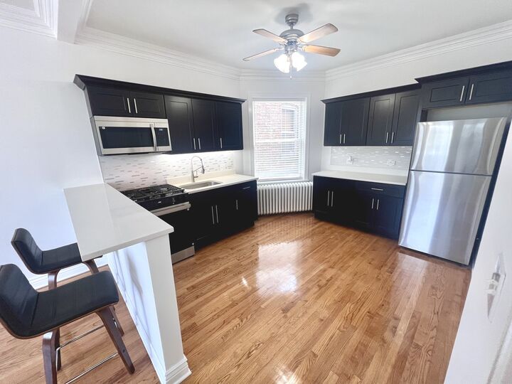 Property Photo:  6619 Cermak Road 2F  IL 60402 