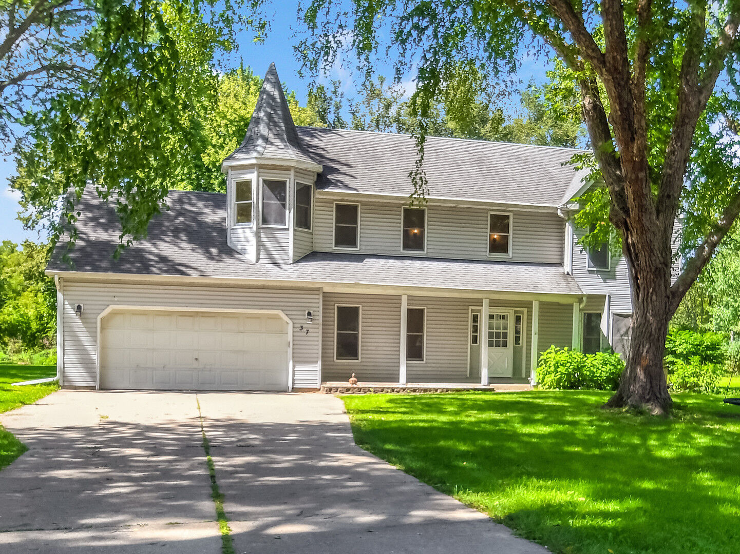 Property Photo:  37 N West Drive  IL 60543 
