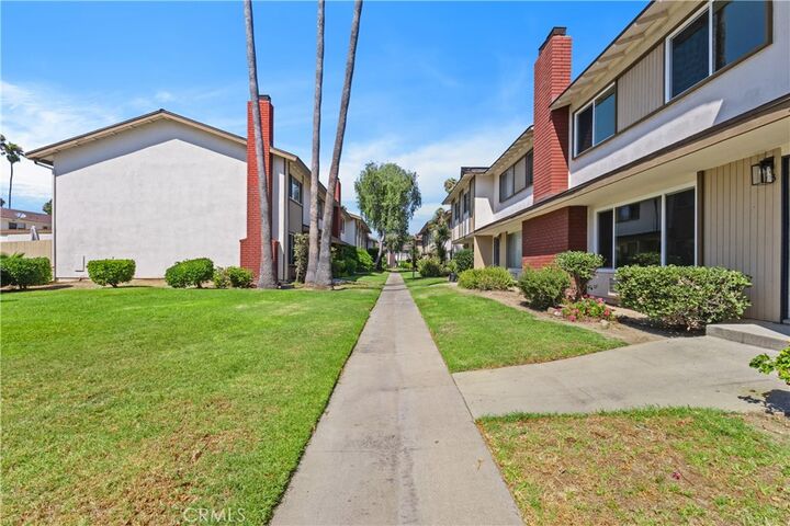 Property Photo: 1722 Mitchell Avenue 123 CA 92780