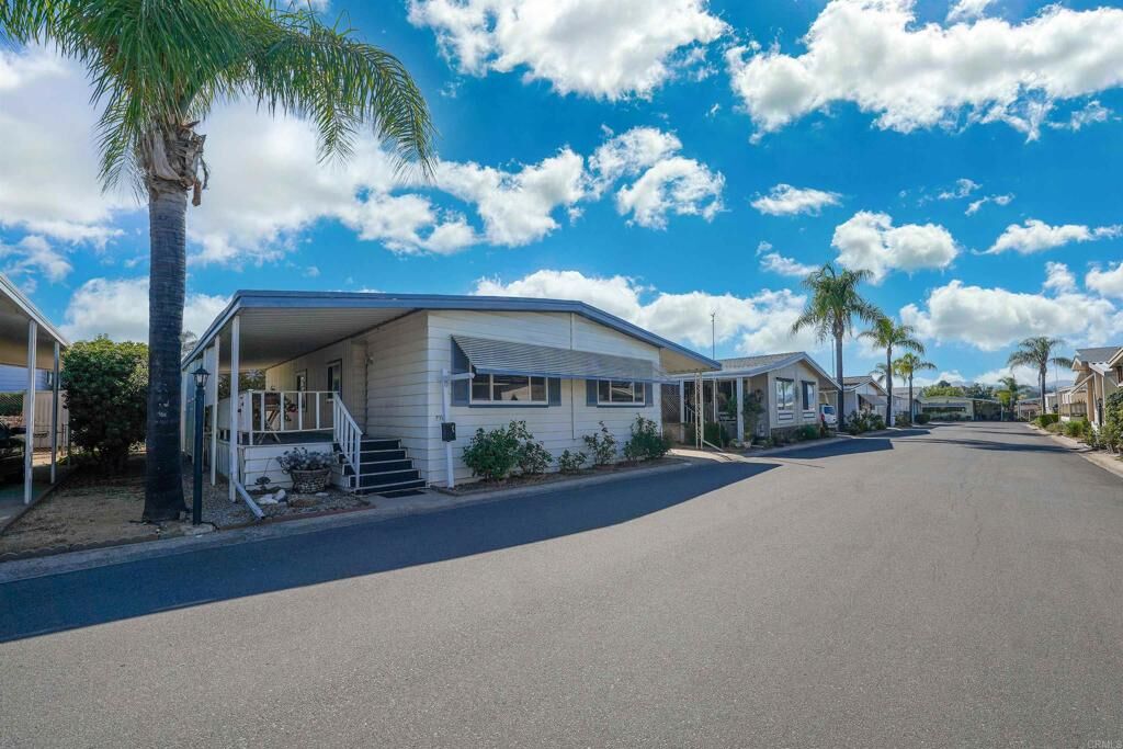 Property Photo: 1212 H Street Spc 110 CA 92065