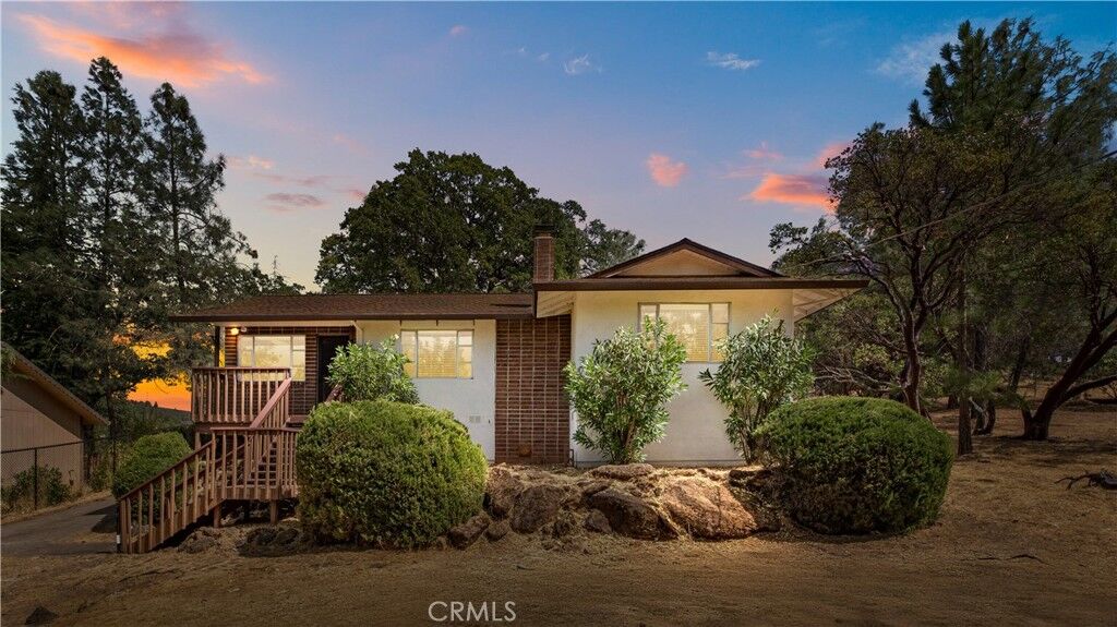 Property Photo: 17372 Meadow View Drive CA 95467