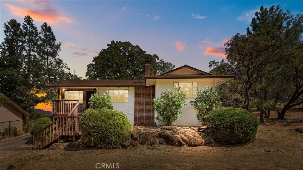 Property Photo:  17372 Meadow View Drive  CA 95467 