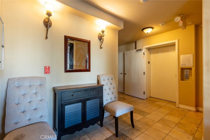 Property Photo:  5305 Bellingham Avenue 103  CA 91607 