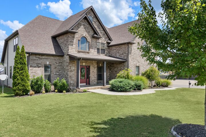 Property Photo:  2596 Remington Trce  TN 37043 