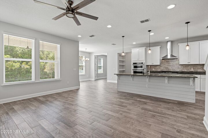 Property Photo: 548 Kendall Crossing Drive FL 32259