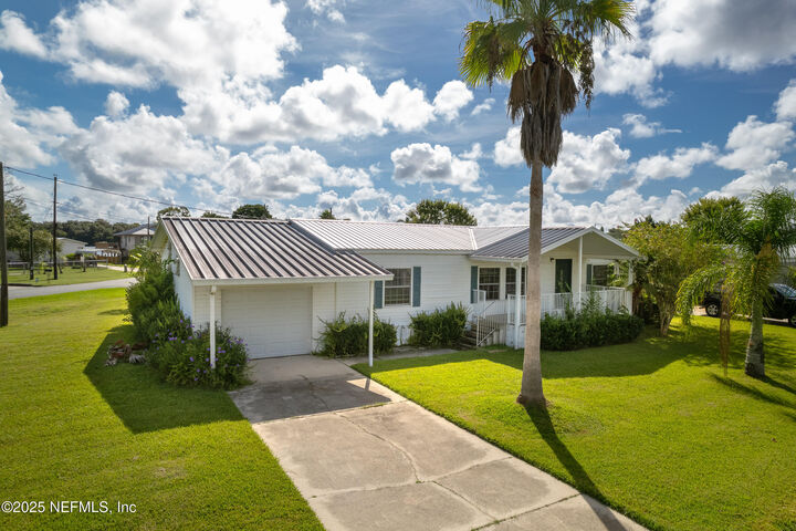 Property Photo:  186 Sportsman Drive  FL 32193