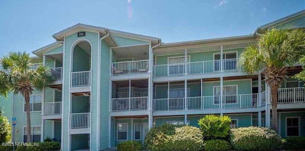 Property Photo: 204 16th Street F FL 32080