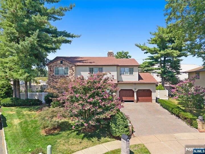 Property Photo:  42-05 Debruin Drive  NJ 07410 