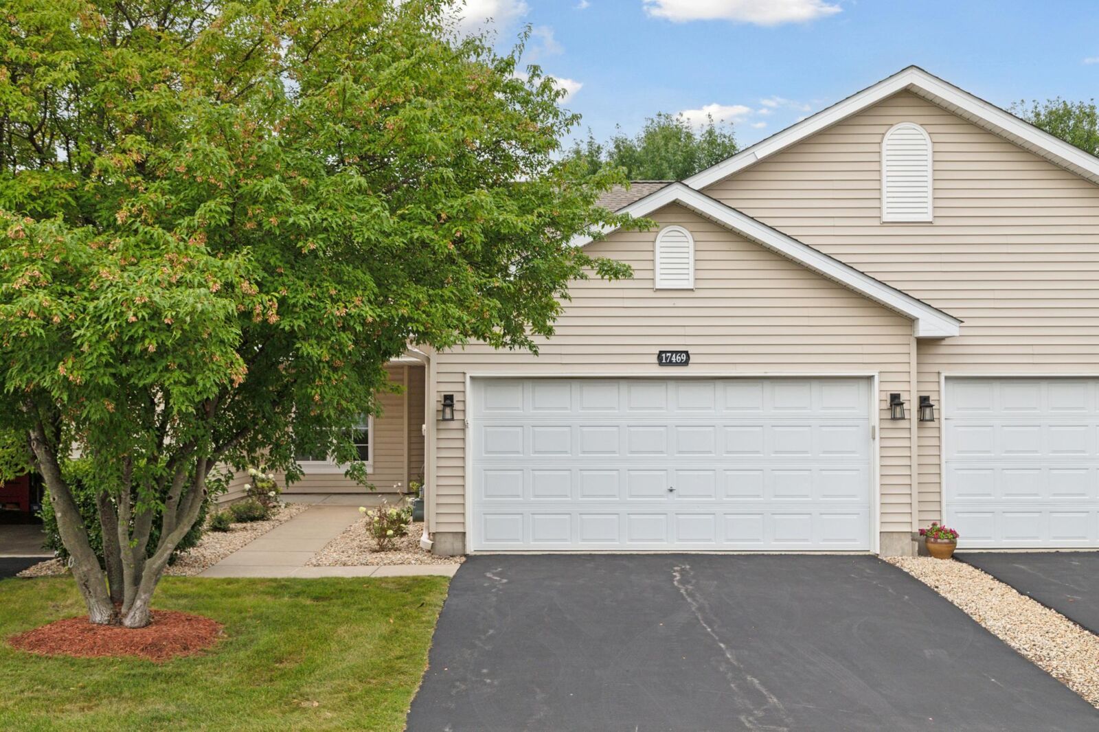 Property Photo:  17469 Deerfield Drive SE  MN 55372 