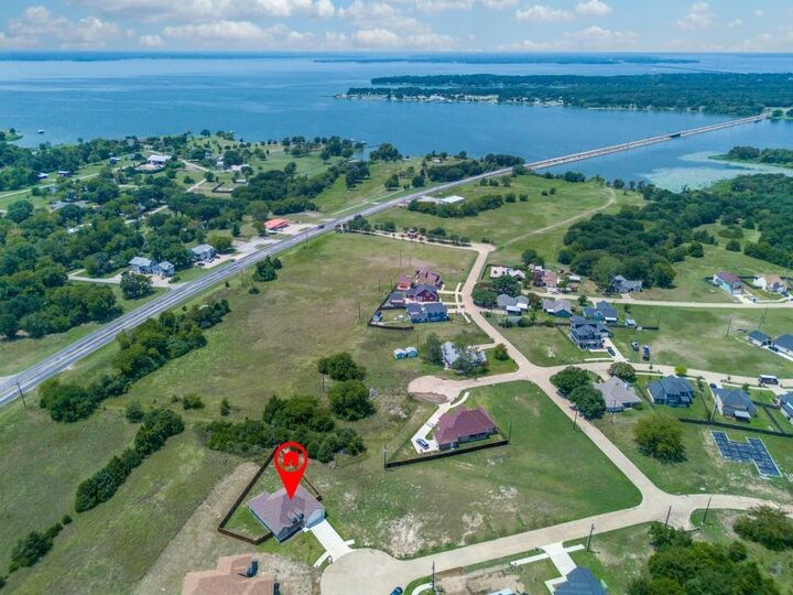 Property Photo: 162 Pelican Court TX 75472