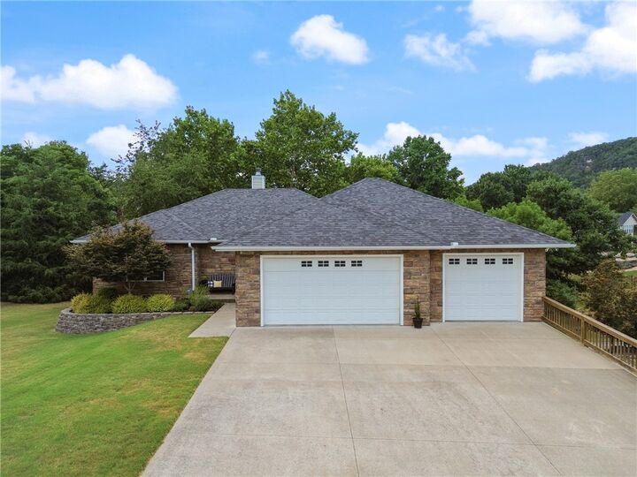 1 Bandy Lane  Holiday Island AR 72631 photo