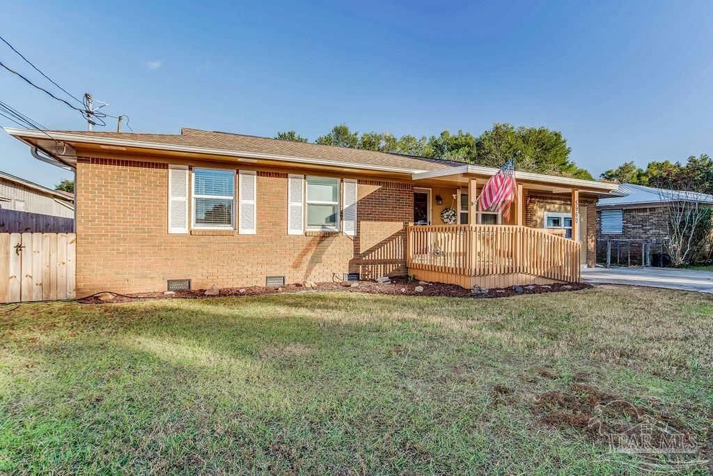 Property Photo:  5960 Louisville Ave  FL 32526 