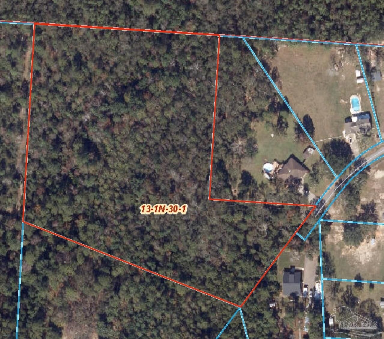 Property Photo:  1130 Oak Ridge Trl  FL 32533 