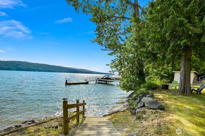 Property Photo:  2940  Northshore Road  WA 98226 