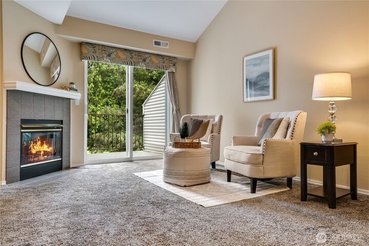 Property Photo: 4714 Fairwood Boulevard NE 1704 WA 98422