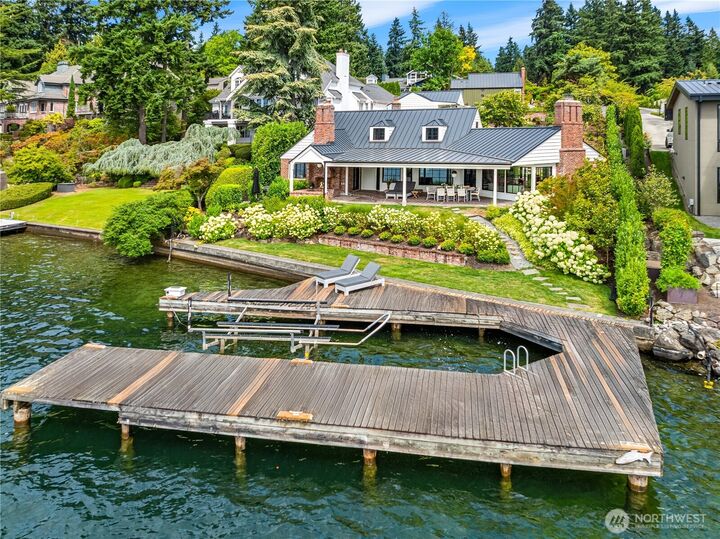 11  Enatai Drive  Bellevue WA 98004 photo