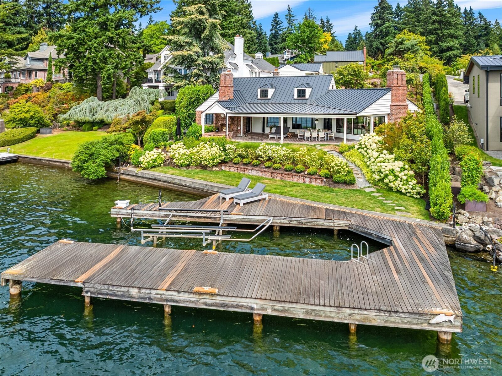 Property Photo:  11  Enatai Drive  WA 98004 