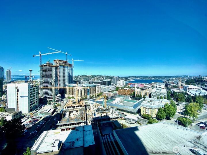 Property Photo:  1808  Minor Avenue 2508  WA 98101 