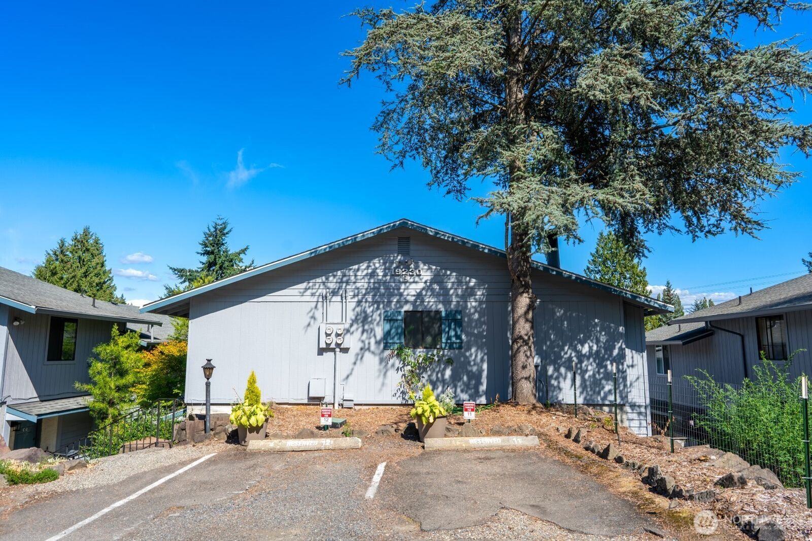 Property Photo:  19230  15th Avenue NE B3  WA 98155 