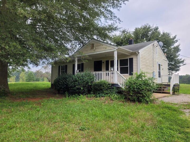 17790 Egglestetton Rd  Amelia Court House VA 23002 photo